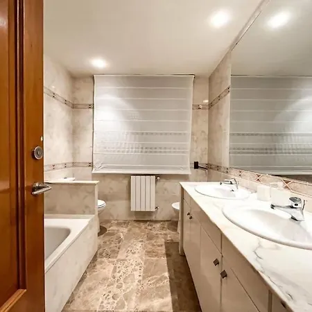 Montjuic Town House With Pool Girona