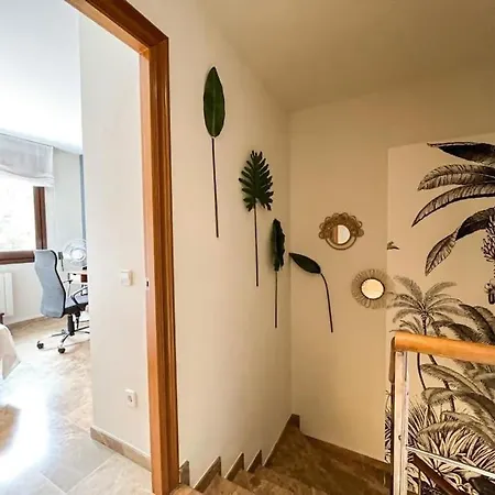 Montjuic Town House With Pool Nyaraló