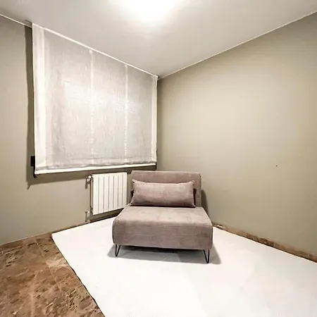 Nyaraló Montjuic Town House With Pool Girona